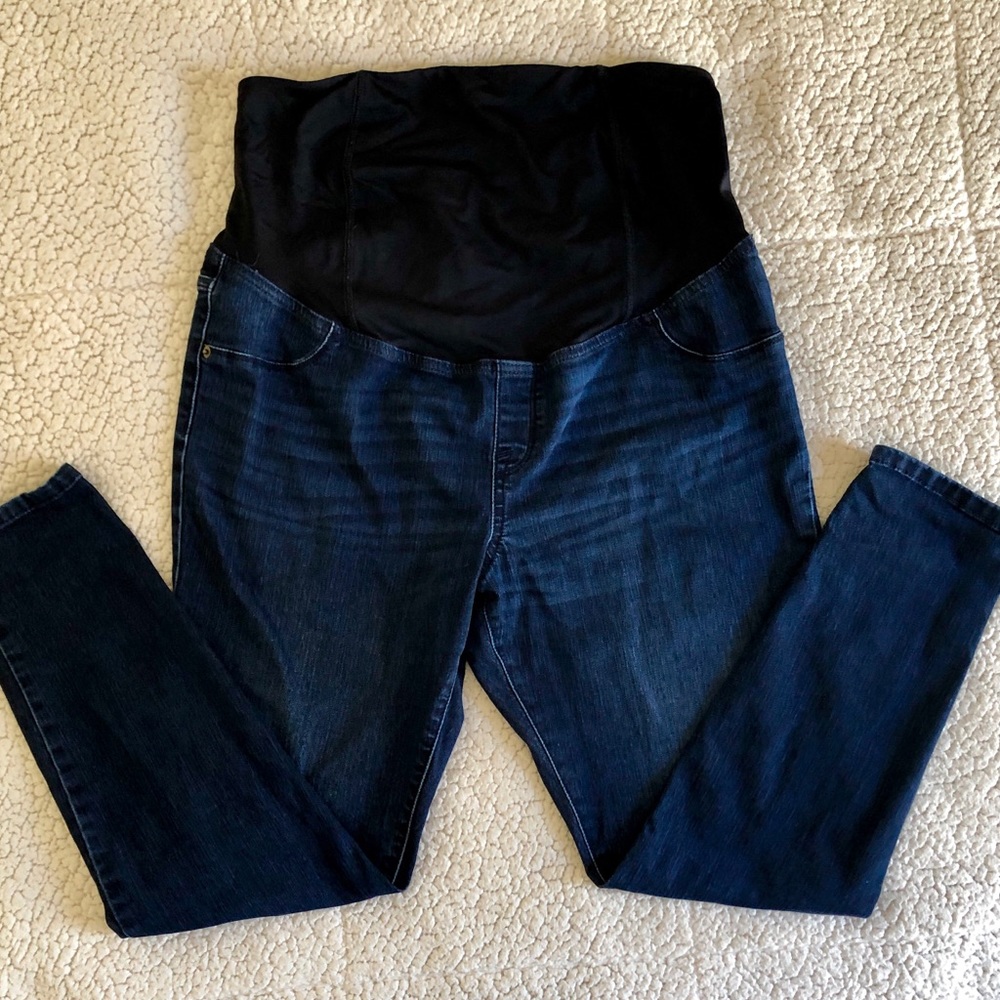 Maternity blue jeans
